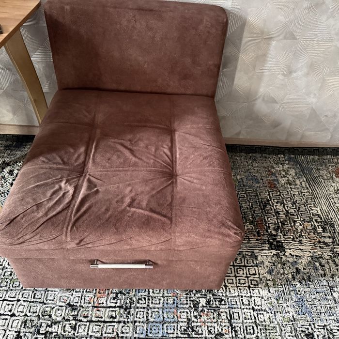 продам диван в б/у состояние