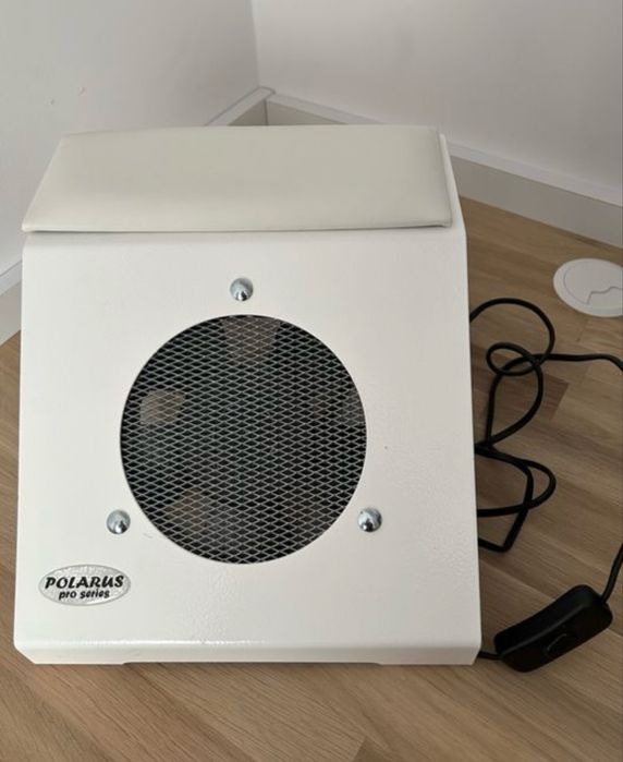 aspirator profesional manichiura