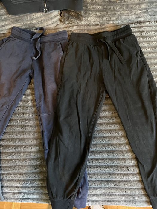 Лот долнище анцуг-5 броя и 3 суитшърта 122-128