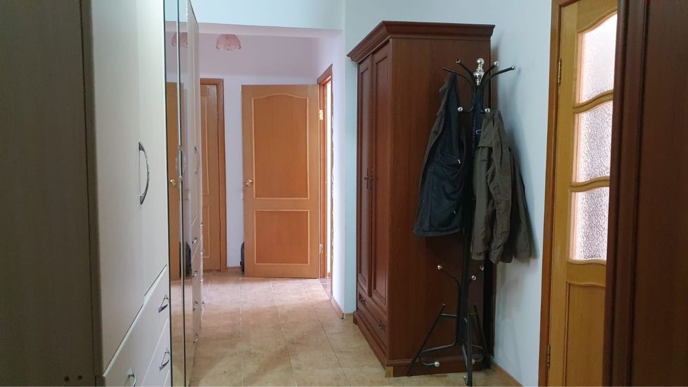 2-кмнт квартира, 71.1 м² 2004 г.п.