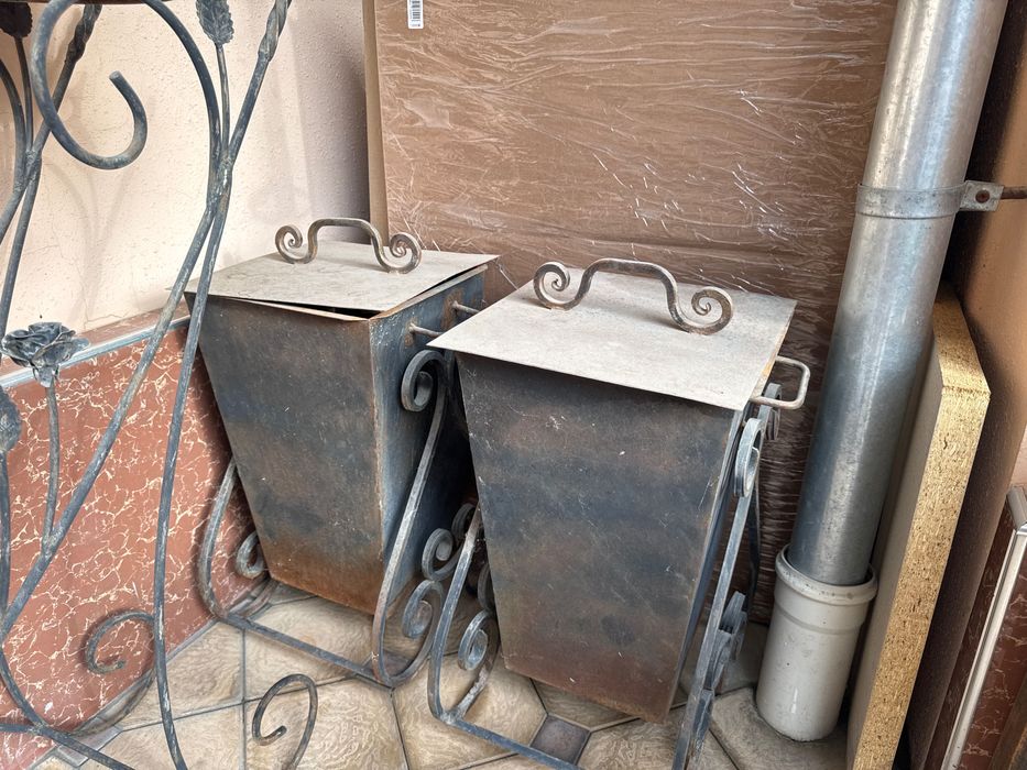 Кованные урны ручной работы