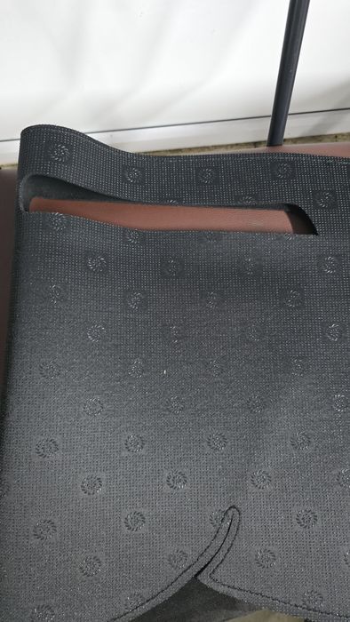 Продам, накидку на панель приборов