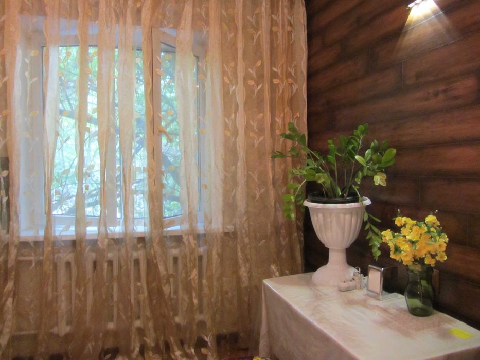 ТРЦ Глобус   Толе би - Ауэзова      Кварцевание ежедневно