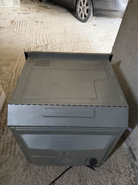 Фурна за вграждане BEKO