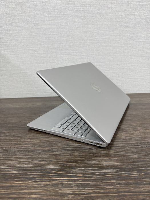 Стильный HP Model-15 intel Core i3 11th Gen 8gb DDR4 256gb SSD 15.6!