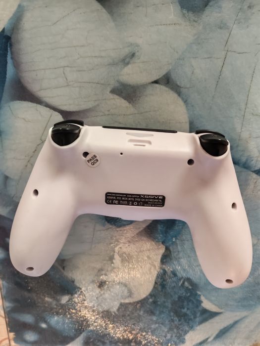Controller PS 4 & PC model Xssive