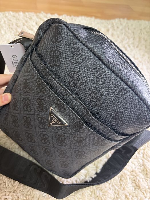 Geanta barbati Guess