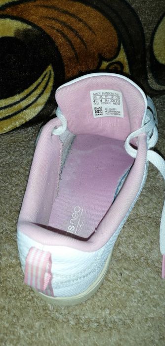 Маратонки Adidas