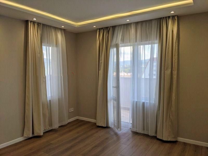 Тристаен апартамент в ж.к. Младост 4.