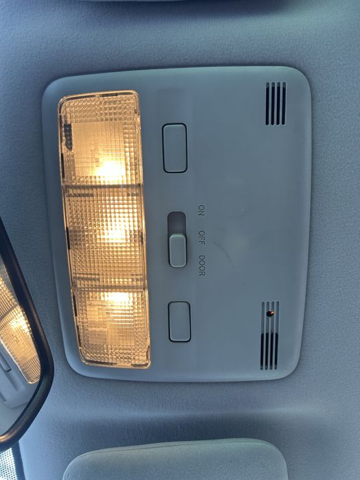 Тойота авенсис 2,2д 150кс на части/Toyota Avensis 2,2d 150ks na chasti