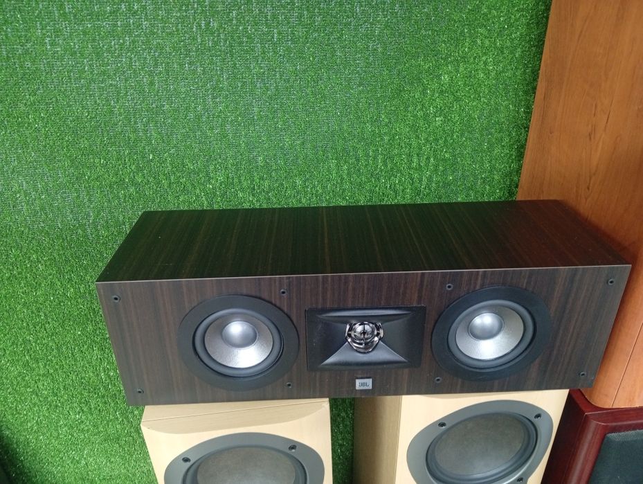 Център JBL Studio -225