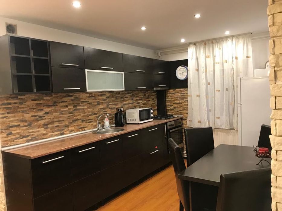 De închiriat apartament