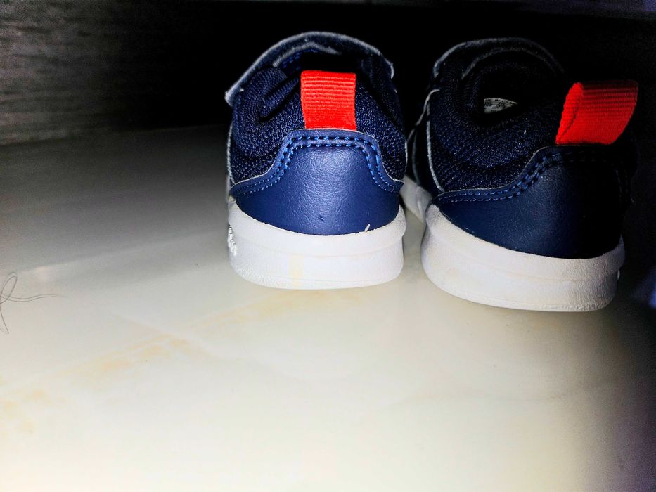 Детски маратонки Adidas 22 номер.