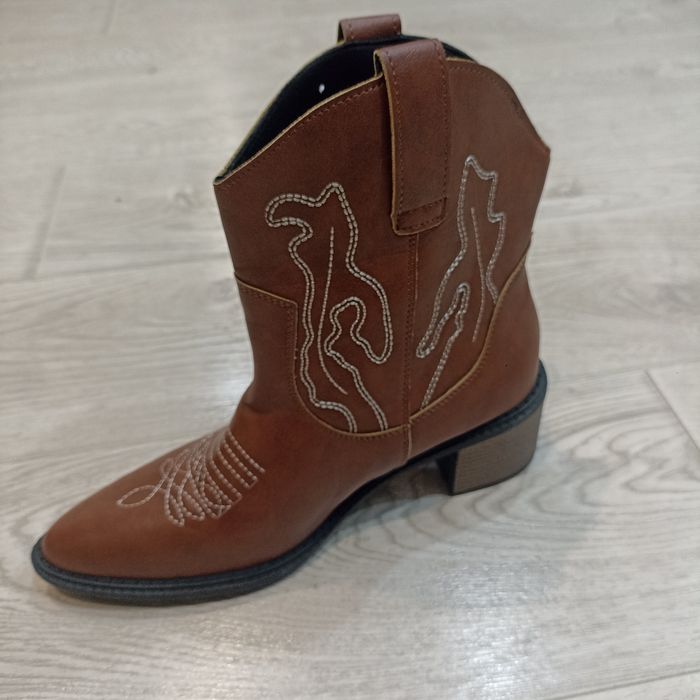 Продам осенние ботильоны