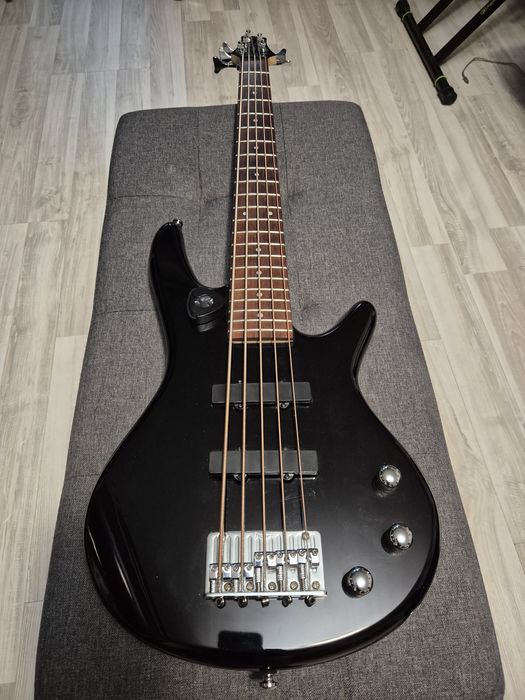 Chitara bass short scale Ibanez Mikro 5