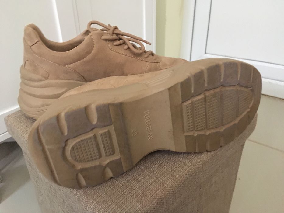 Adidas cu talpa inalta pentru fete