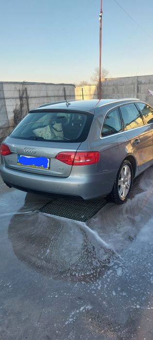 Vând/schimb Audi A4 B8 2010