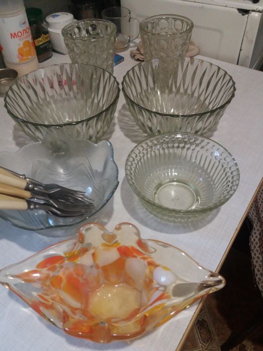 Продам столовую посуду..