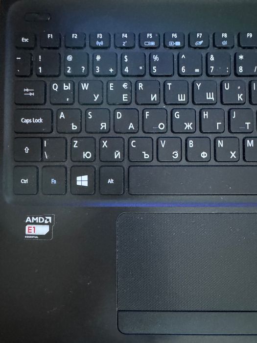 Лаптоп Acer Aspire E1-522