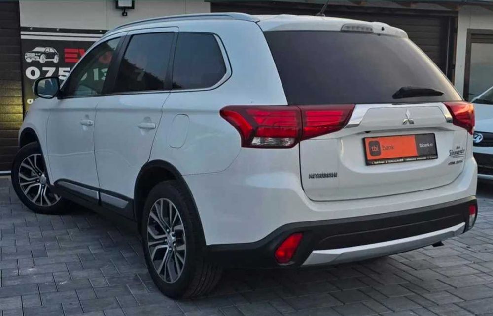 MITSUBISHI Outlander 2016 — imagine 4