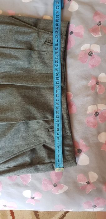 Pantaloni Zara mărime Xs (merg și S)