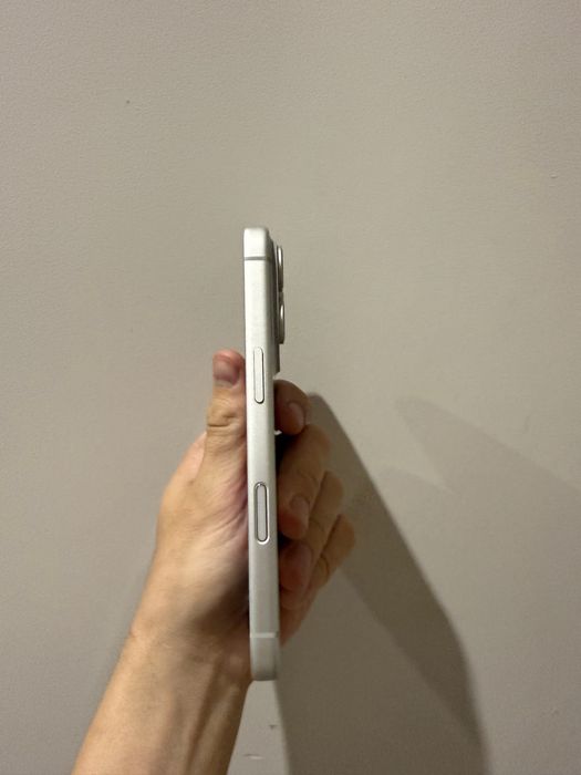 Iphone 17pro 256 100% 40 циклов