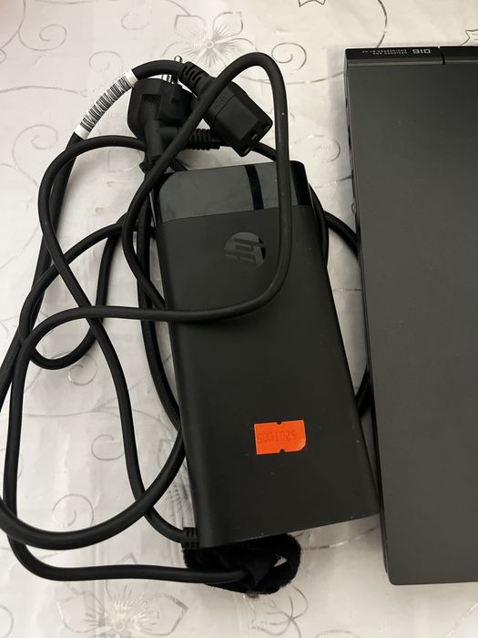 HP Victus 16-d1040ci
