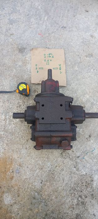 reductor utilaj agricol raport 8 la 1 și 1,75 la 1