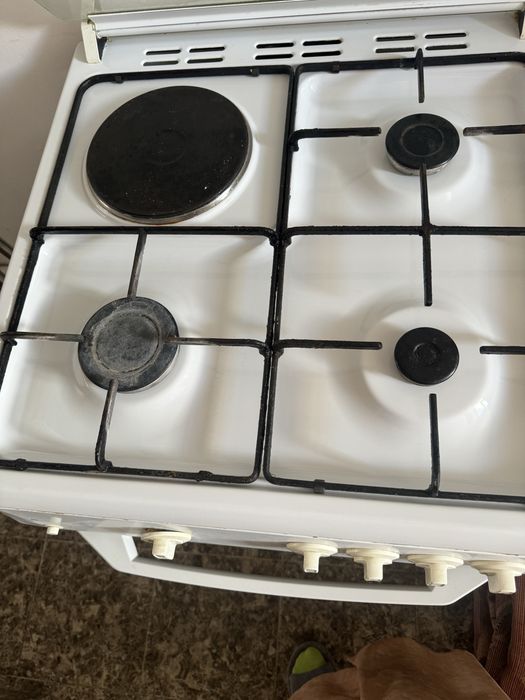 Газ плита от BEKO. Работает
