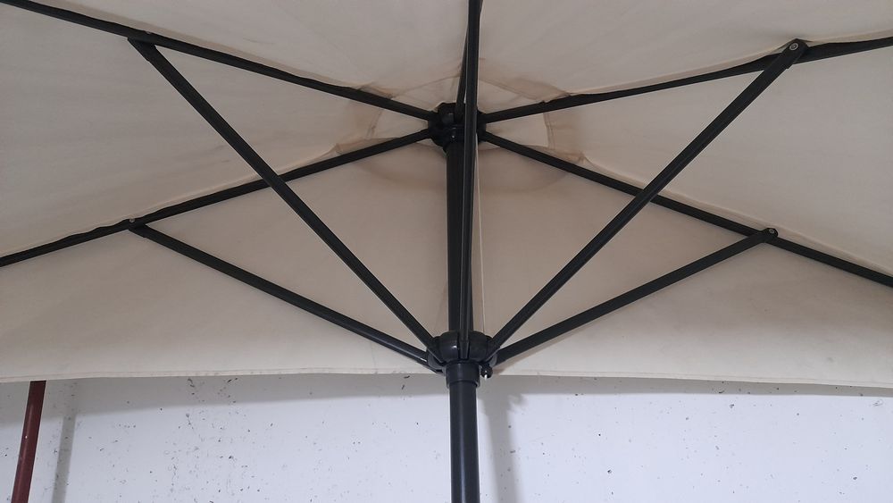 Umbrela de perete  si bancuta reglabila ptr balcon