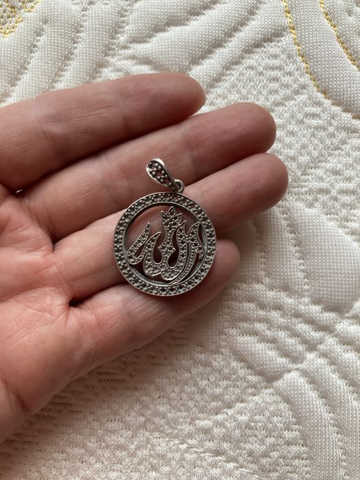 Подставка для украшений и серебро