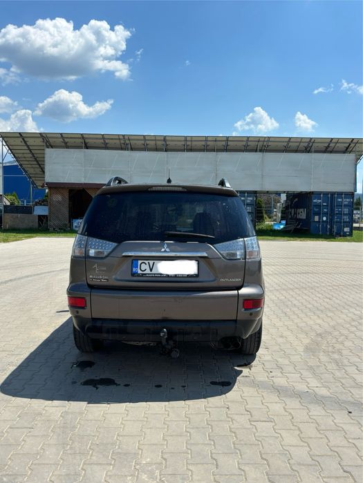 MITSUBISHI Outlander 0 — imagine 4
