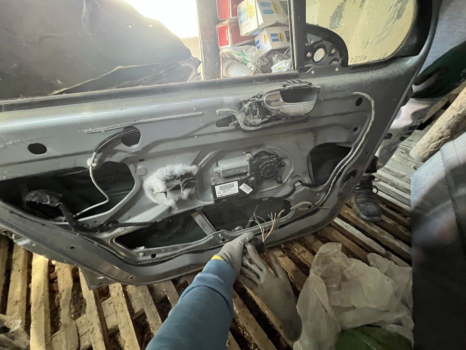 Usi fata spate Peugeot 307 si plafon cu trapa