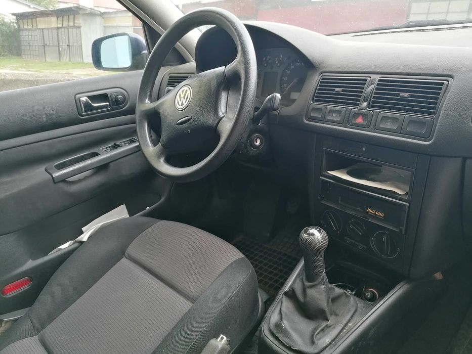 Masina Volkswagen Golf 4