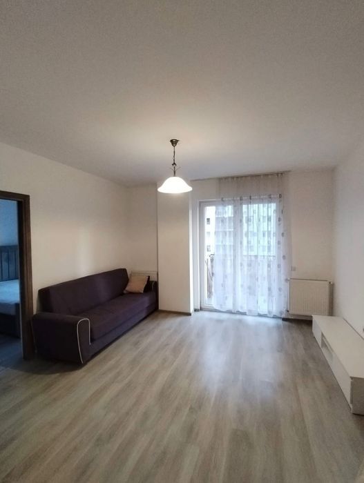 Închiriez apartament cu 3 camere ,strada oasului 86-90