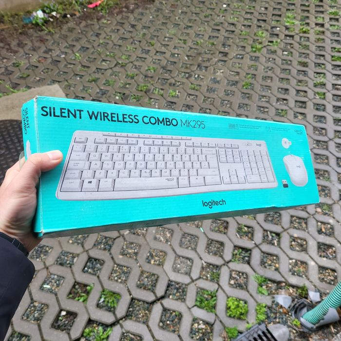 Kit tastatura si mouse Wireless LOGITECH MK295 Silent