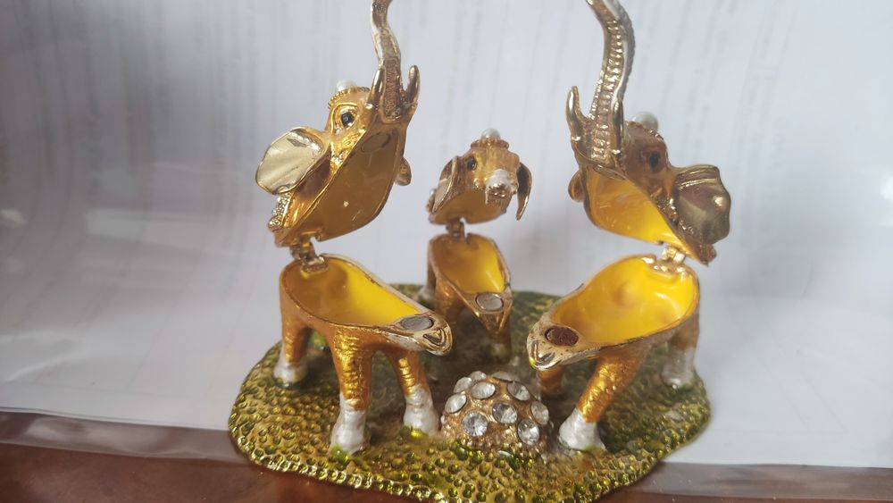 Шкатулочка слоны 7500