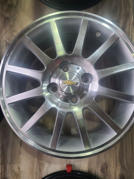 Optra R15 yangi saka diska sotiladi