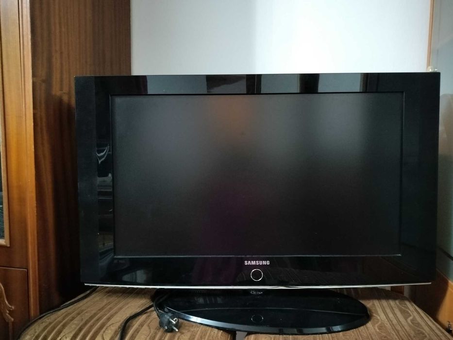 Телевизор Samsung