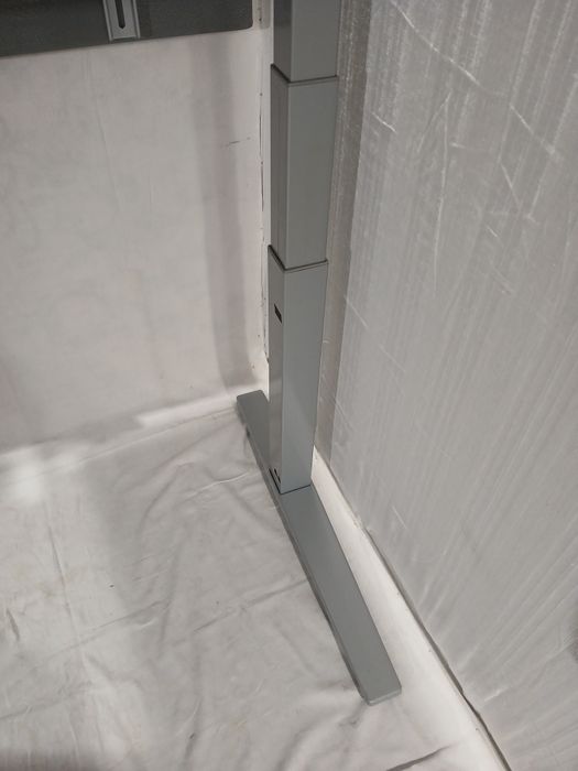 Masă de birou cu picioare telescopice