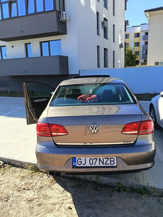 VOLKSWAGEN Passat 2011 — imagine 2