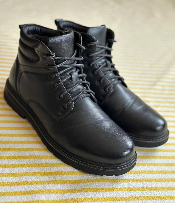 Нови мъжки ботуши