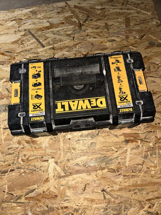 Vand truse filetante DeWalt