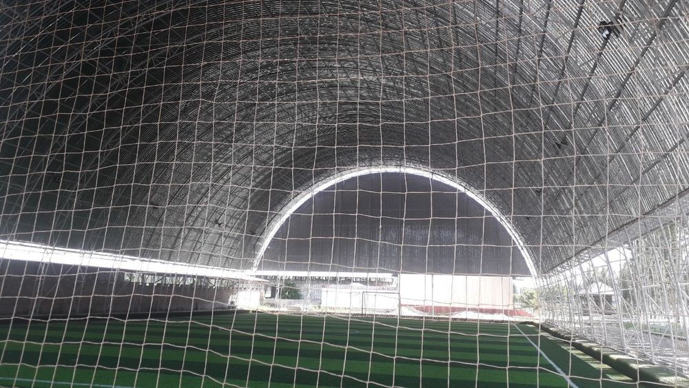 Сетчатое поле. Сетчатая панель ограждения для футбольного поля. Таможенная сетка Киргизии. Темное сетчатое поле сетка. Мойки поле сетки.