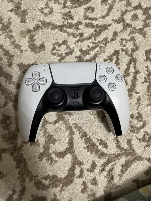 Playstation 5 с дисководом и подставкой