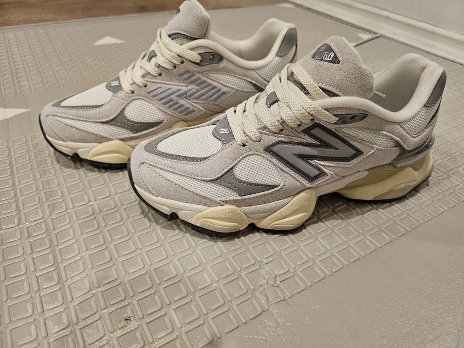 Нови маратонки по модела 9060 на New Balance