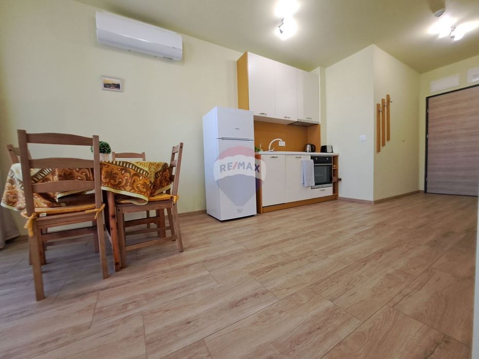 Дава се под наем Едностаен апартамент в к.к. Св.Св. Константин и Елена - 46 кв.м за 459 € - Снимка #4