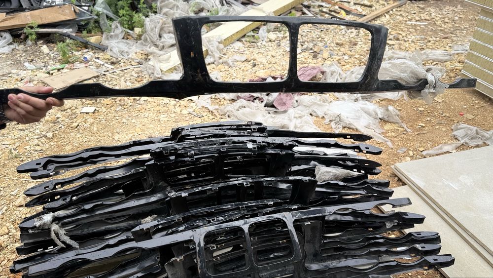 Ласточка (сабля) передный Bmw E34