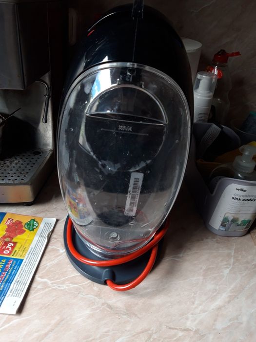 Кафемашина с капсули Делонги