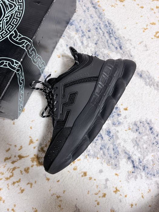 Versace Chain Reaction